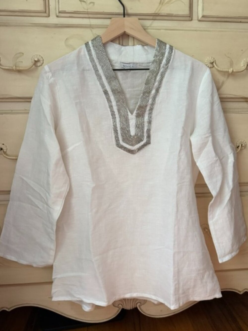 Novica 100% linen white women's tunic w/ silver beaded detailing- size medium